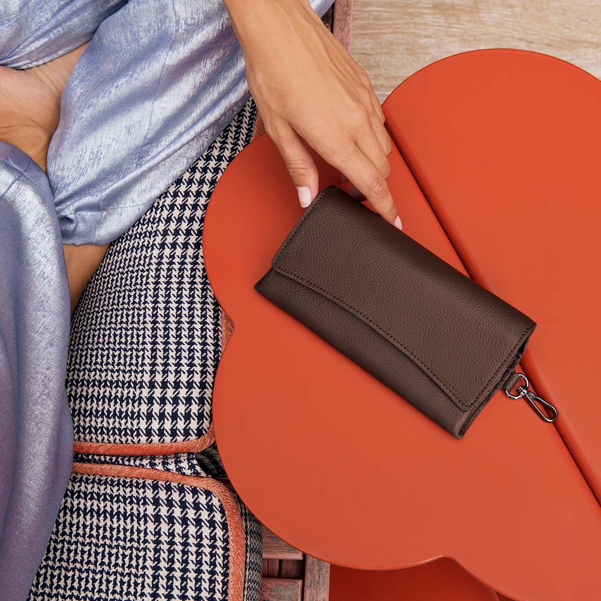 Into The Ether Sunglasses Case - Cocoa - Image 9