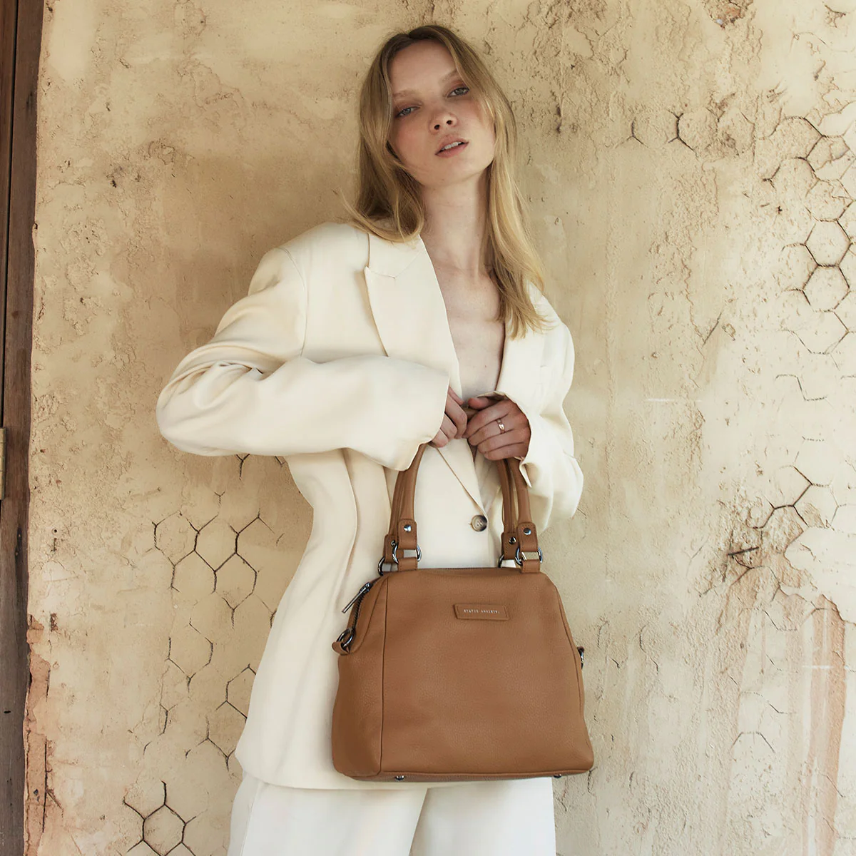 Last Mountains Bag - Camel - Image 11
