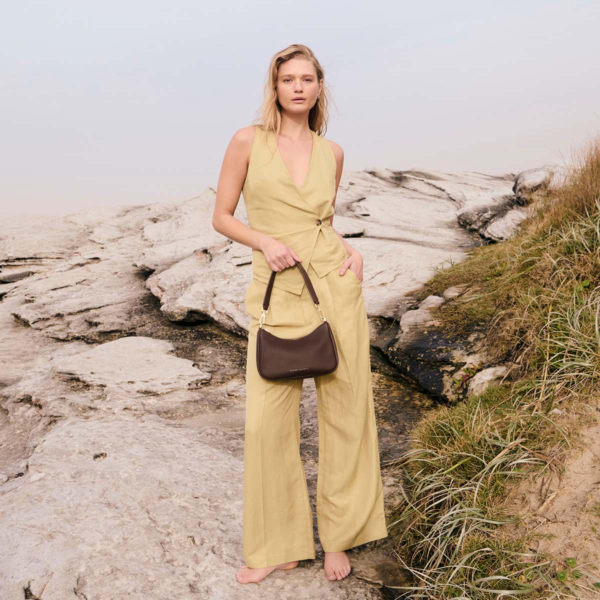 Look Both Ways Bag - Cocoa/Brushed Gold - Image 13