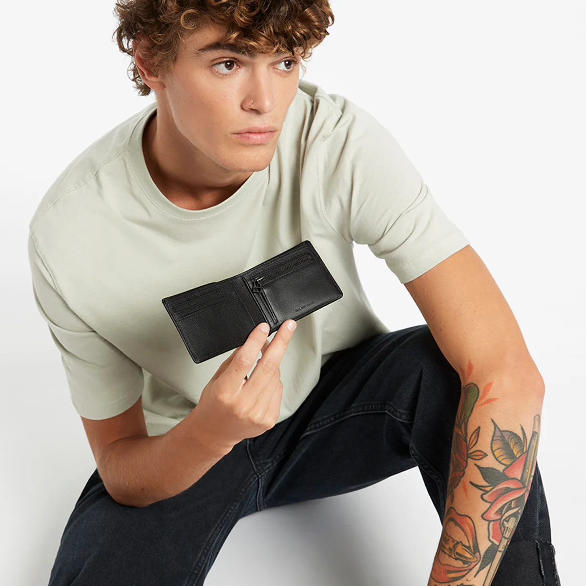Otis Wallet - Black - Image 8