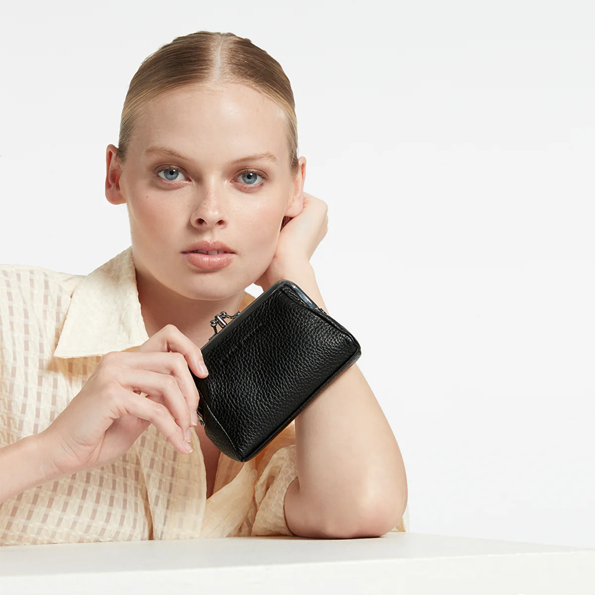 Volatile Wallet - Black - Image 2